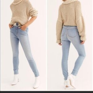 SALE New Free People CRVY Jet Set skinny jeans 29
